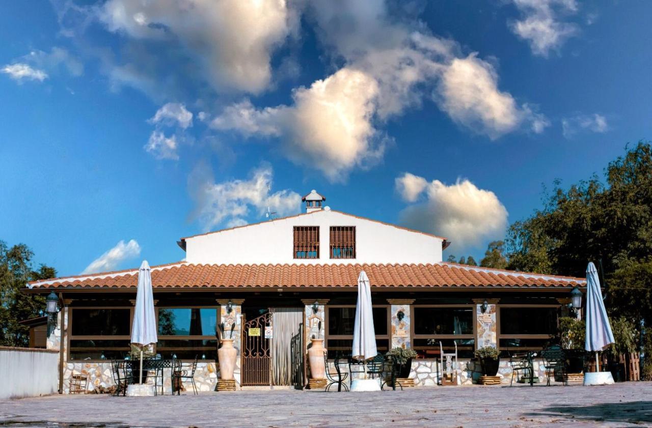 Hotel Rural Finca La Herencia Guadalcanal Buitenkant foto