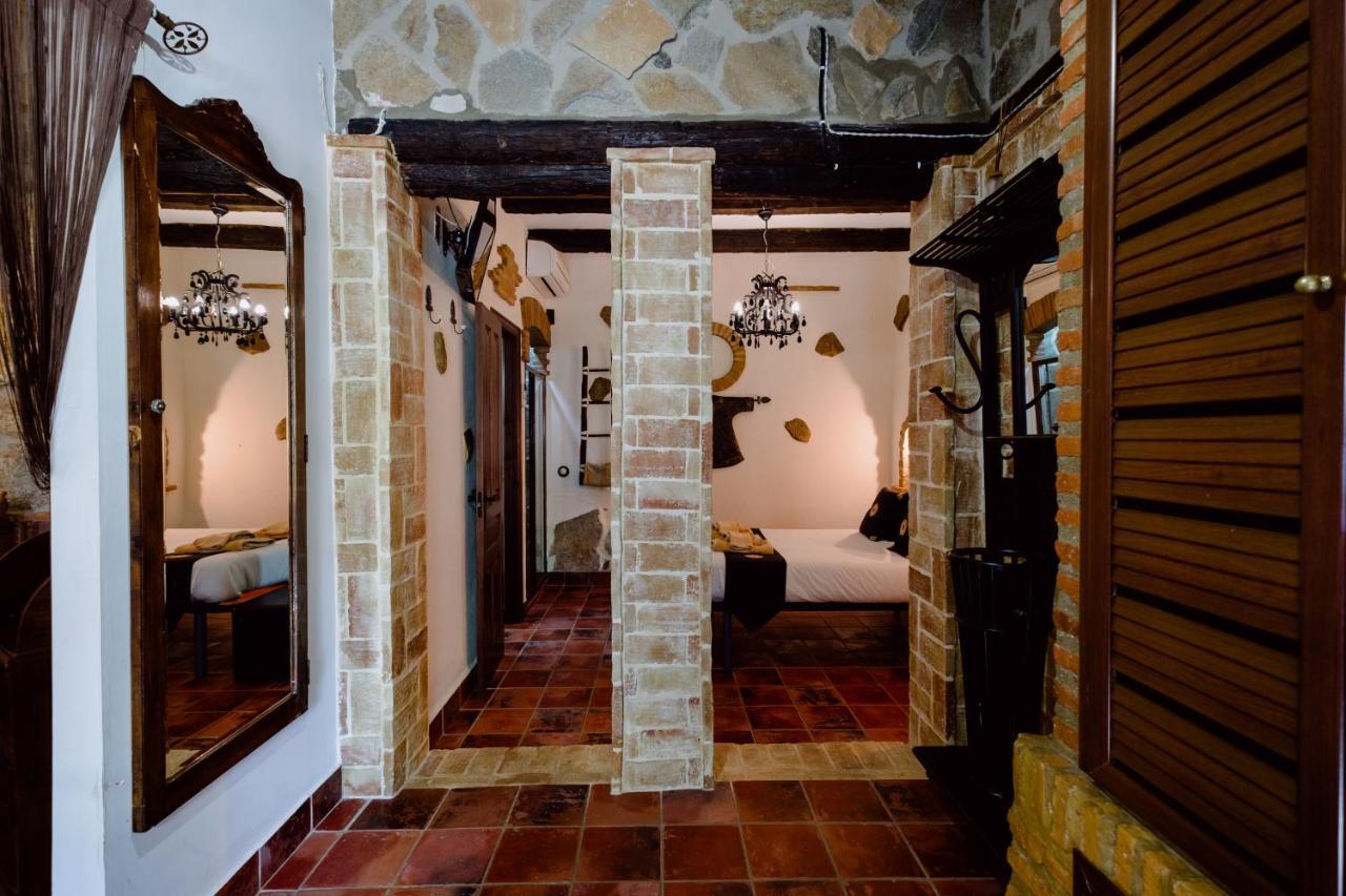 Hotel Rural Finca La Herencia Guadalcanal Buitenkant foto